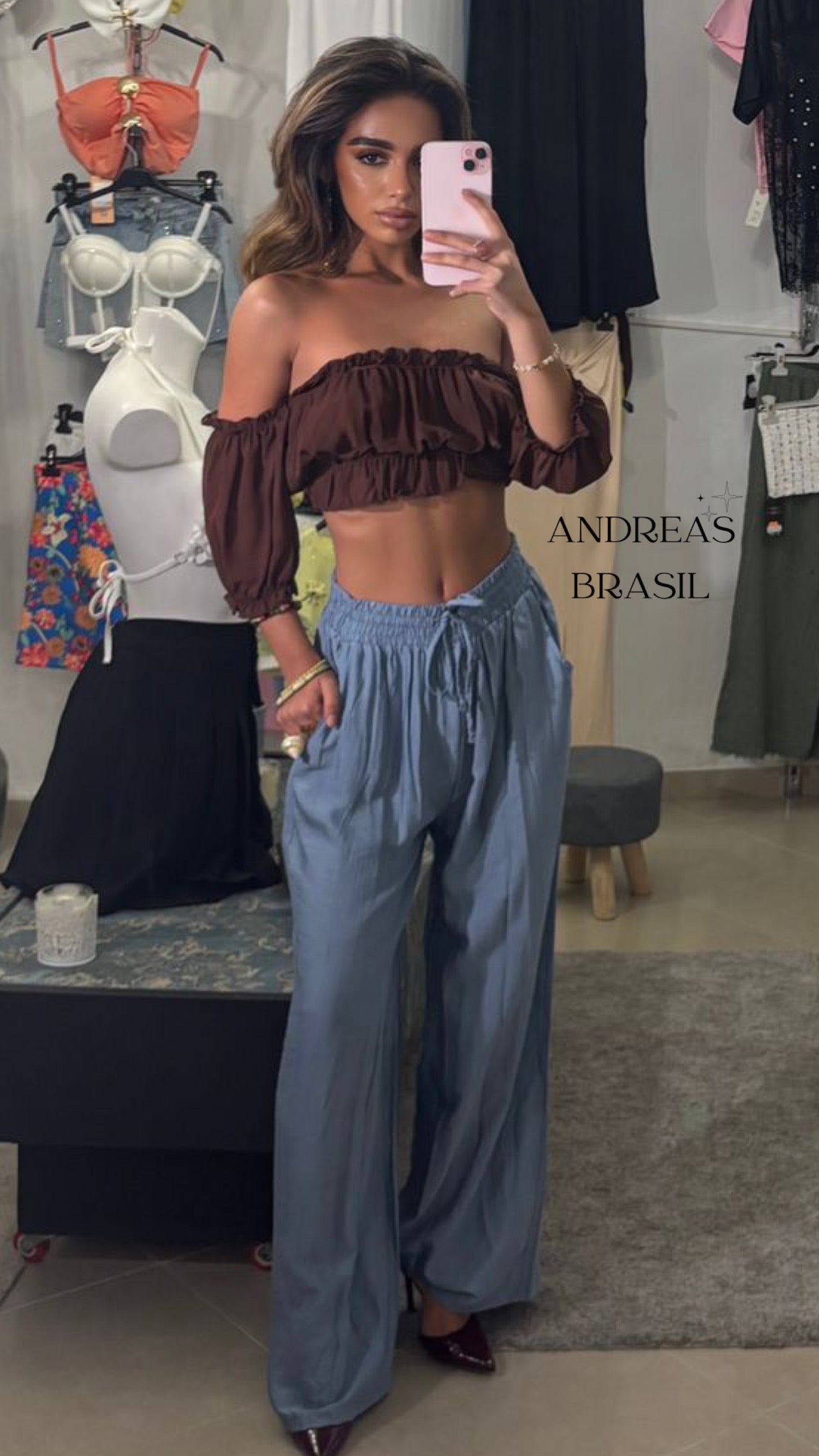 Top zendaya marrón